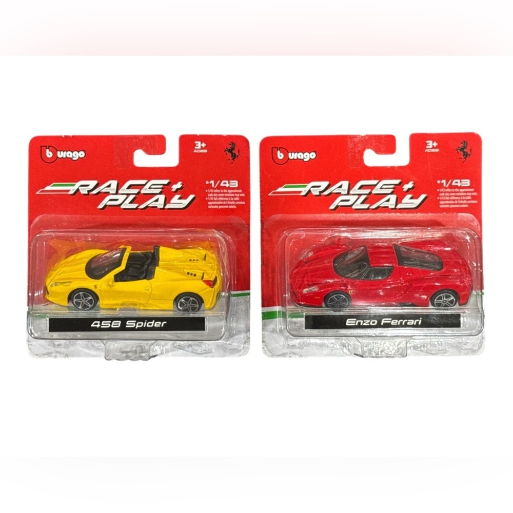 Bburago Race & Play 1/43 Scale Diecast Ferrari 458 Spider & Enzo Ferrari Cars